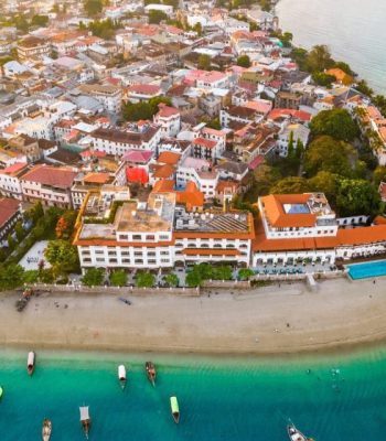 Things-to-do-in-Stone-Town-Zanzibar-pn6b17k3a2y47urcqi14a8xzvoz2sw6987uo4mn55s